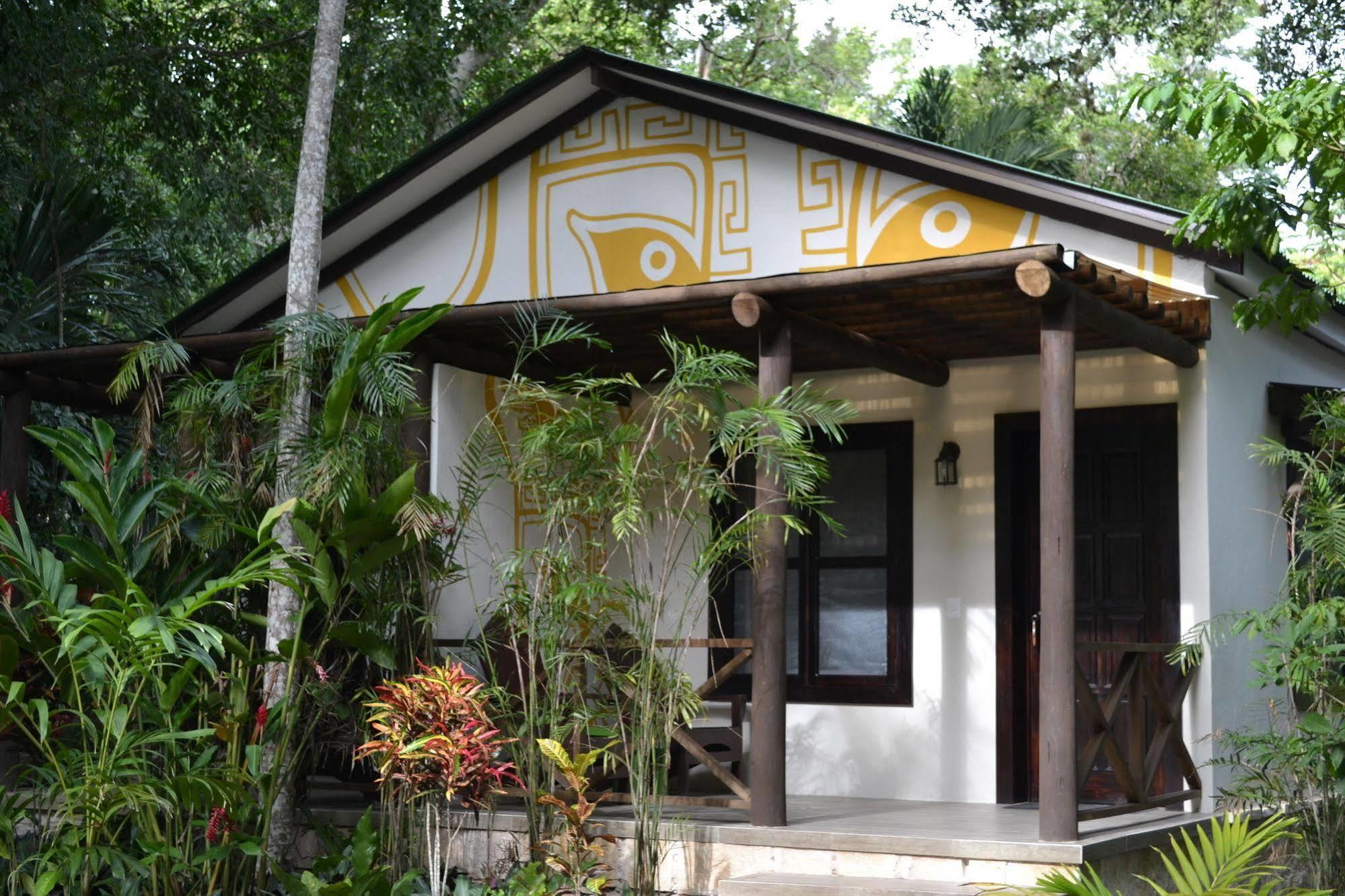 Hotel Jungle Lodge Tikal Exterior foto